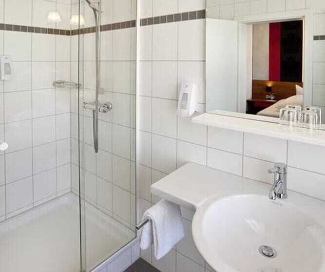 컴포트 룸, Schloss Zu Hopferau