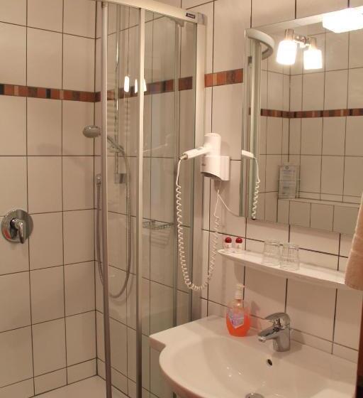 غرفة كومفورت, Schwarzes Lamm