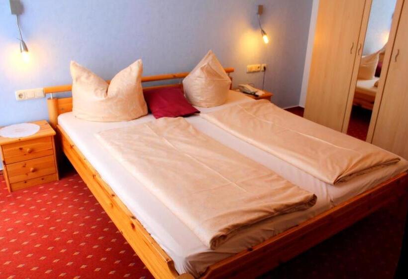 غرفة كومفورت, Schwarzes Lamm