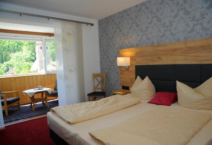 غرفة كومفورت, Schwarzes Lamm