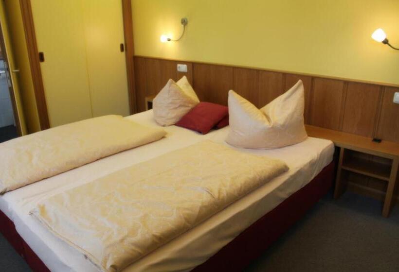 غرفة قياسية, Schwarzes Lamm