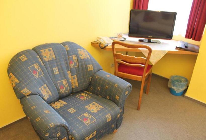 غرفة قياسية, Schwarzes Lamm