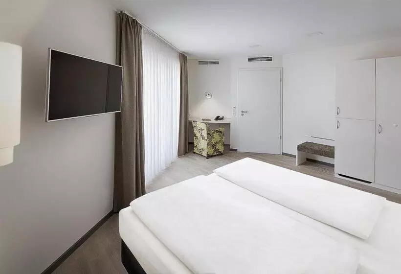 身障者適用ジュニアスイートルーム, Taome Feng Shui Stadthotel Breisgau
