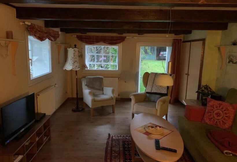 2间卧室的房子, Taubenhof   Gut Cadenberge