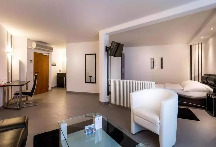 １ベッドルームのスーペリアアパートメント, Turmhotel Rhein Main