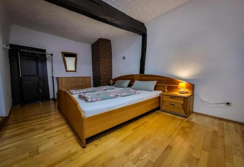 Family Suite, Und Restaurant Zum Löwen