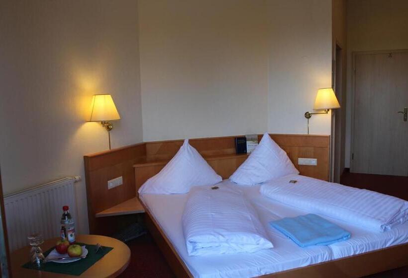 Standart Oda, Villa Waldeck