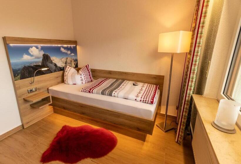 Номер Стандарт Индивидуальный с Балконом, Landhotel Kühler Grund