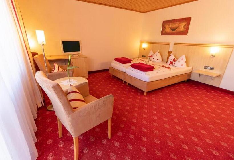 Номер Стандарт с Балконом, Landhotel Kühler Grund