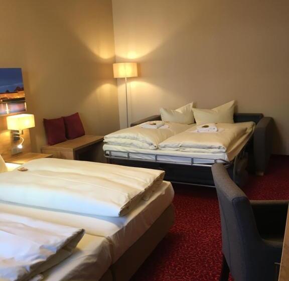 Семейный Номер, Parkhotel Leiser