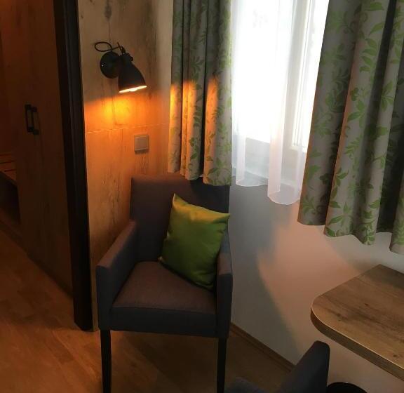 Номер Economy, Parkhotel Leiser