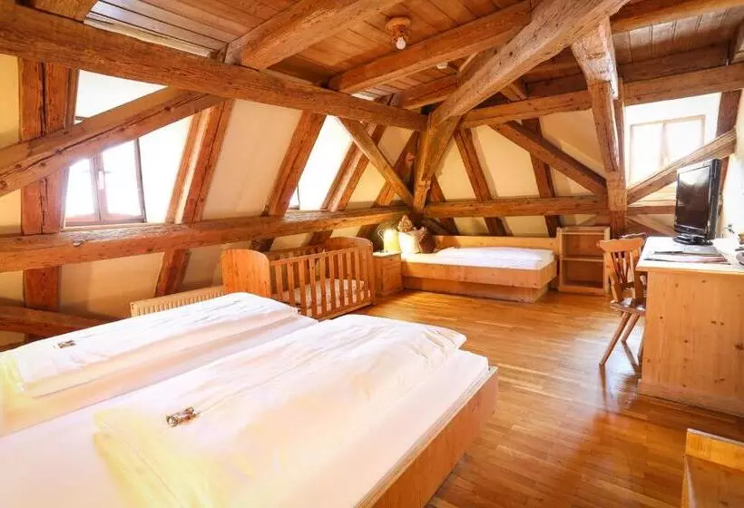 اتاق استاندارد سه نفره, Brauereigasthof Josef Fuchs