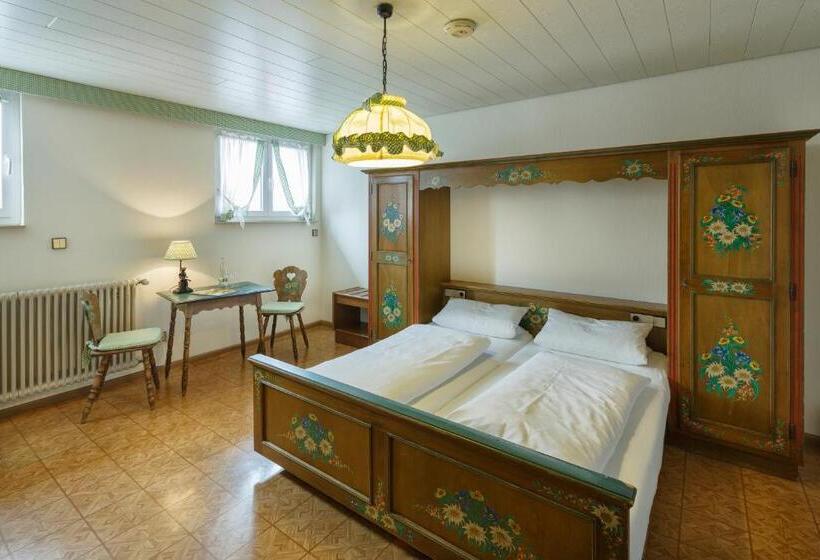 Номер Стандарт, Landhotel Restaurant Zur Krone