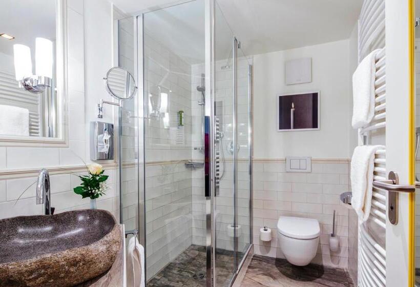 수피리어 테라스 룸, Landhotel Restaurant Zur Krone