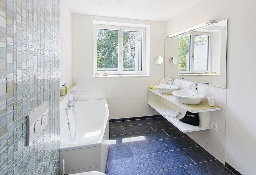 스위트, Taome Feng Shui Stadthotel Breisgau