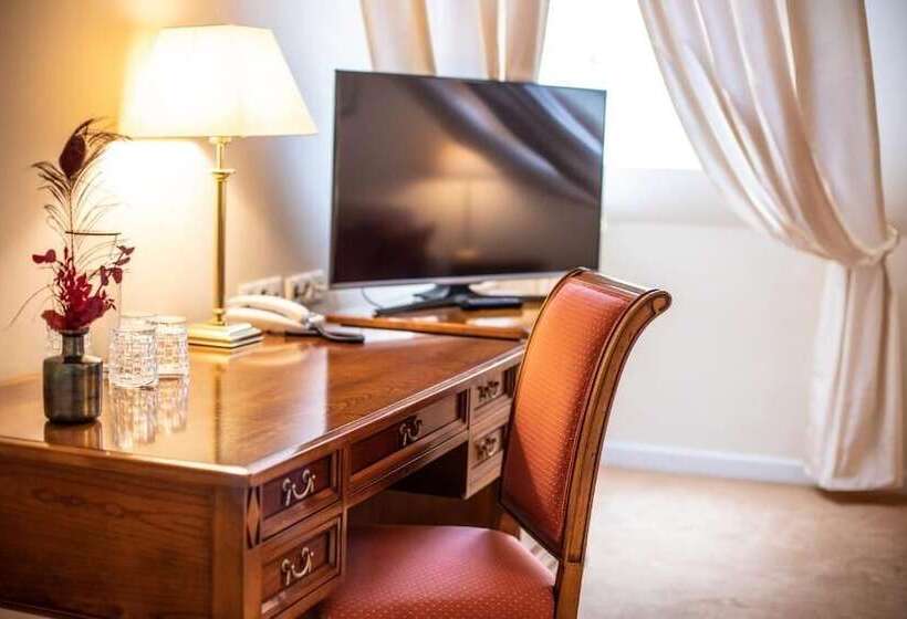 Standard Triple Room, Altstadthotel Messerschmitt