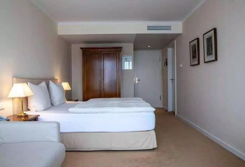Standard Triple Room, Altstadthotel Messerschmitt