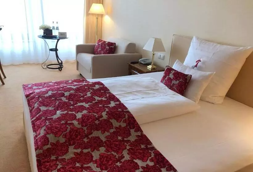 Standard Triple Room, Altstadthotel Messerschmitt