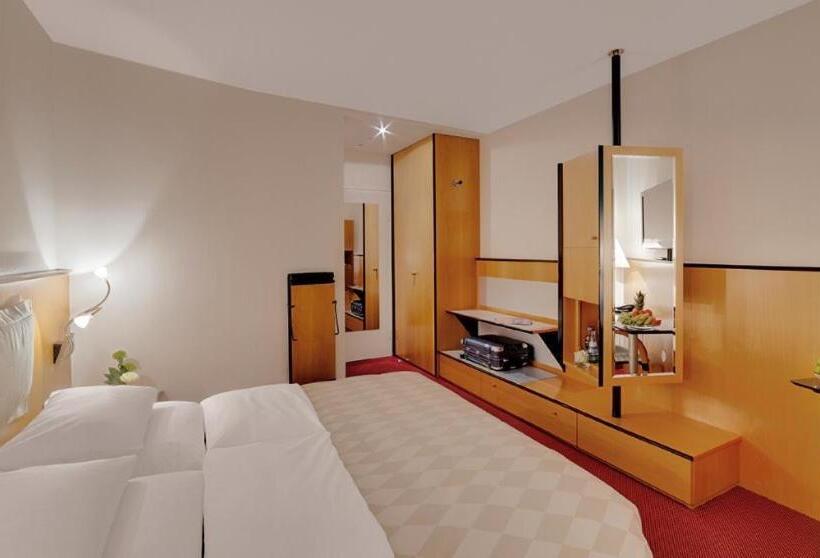 Номер Стандарт, Am Rathaus