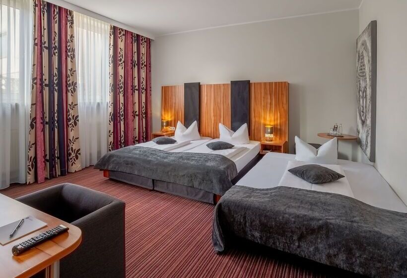 Номер Стандарт Трехместный, Arthotel Ana Style Augsburg