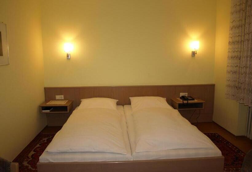 스탠다드 룸, Astoria