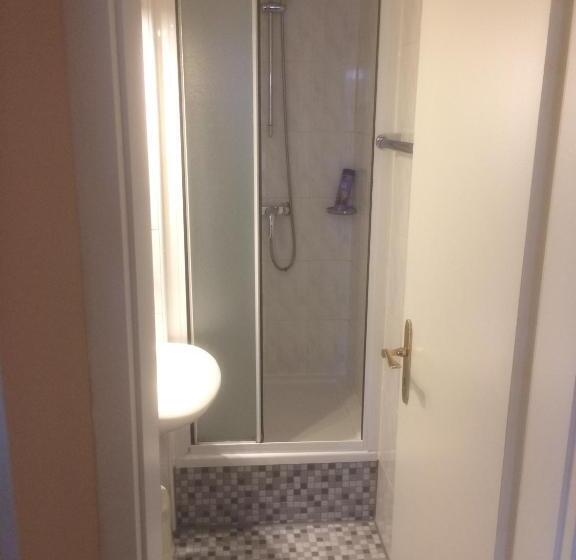 スイート(家族用), Carl Von Clausewitz