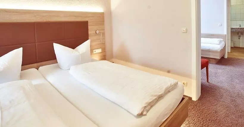 スタンダード４人部屋, Das Landhotel Am Trätzhof Fulda