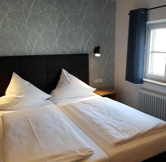 חדר משפחתי, Gasthof Traubenbrau