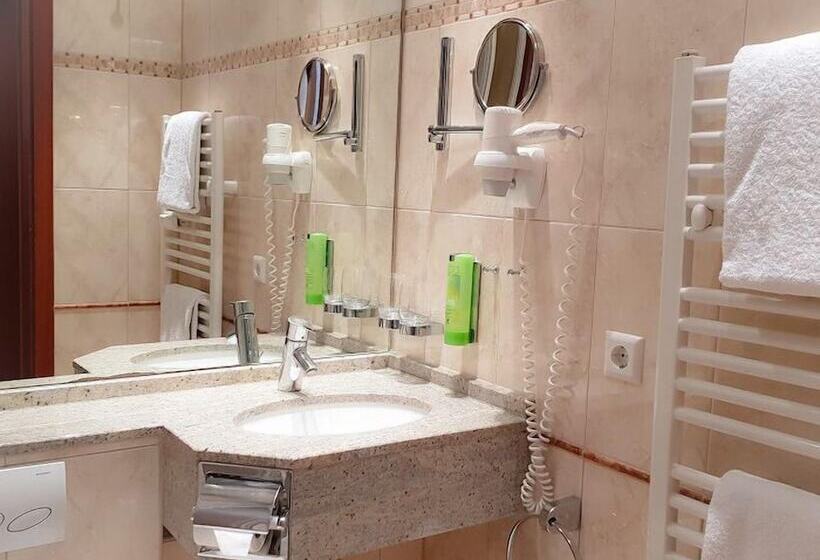 Rahat Oda, Graf Eberhard