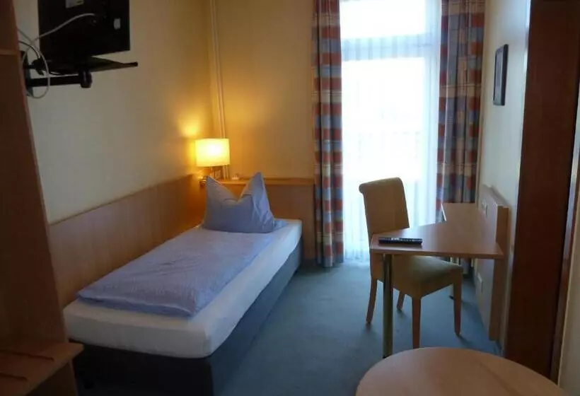 Standard Single Room, Kiekenstein