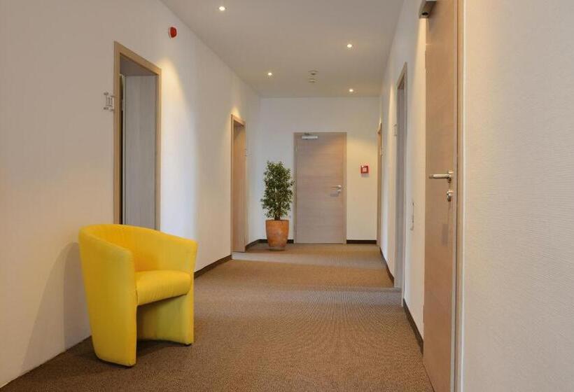 스탠다드 룸, Kiekenstein