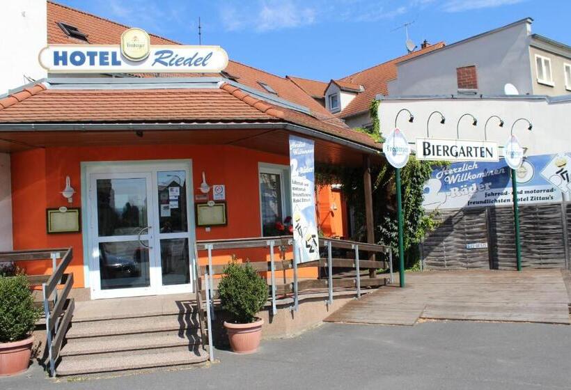 スタンダードルーム, Riedel