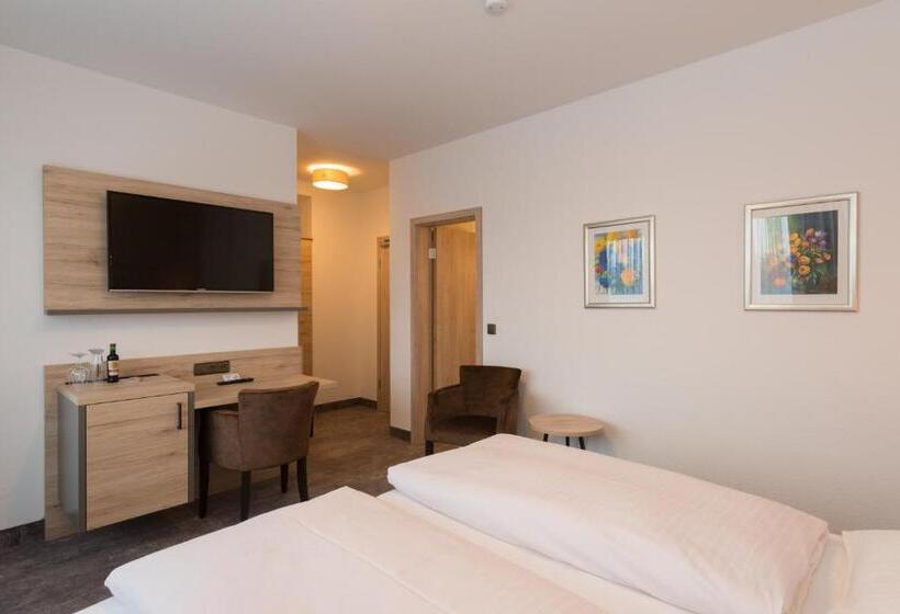 Номер Deluxe, Schneider