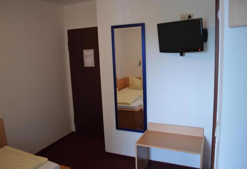 غرفة قياسية فردية, Scirocco