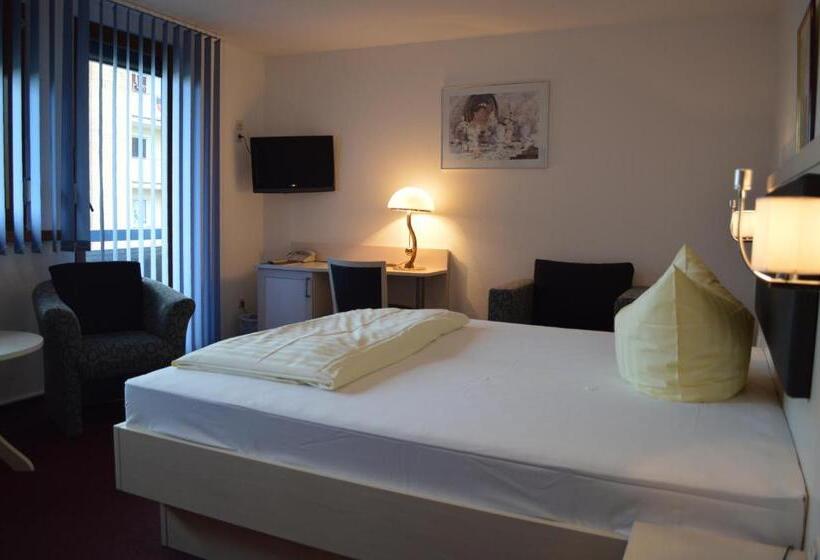 غرفة قياسية, Scirocco