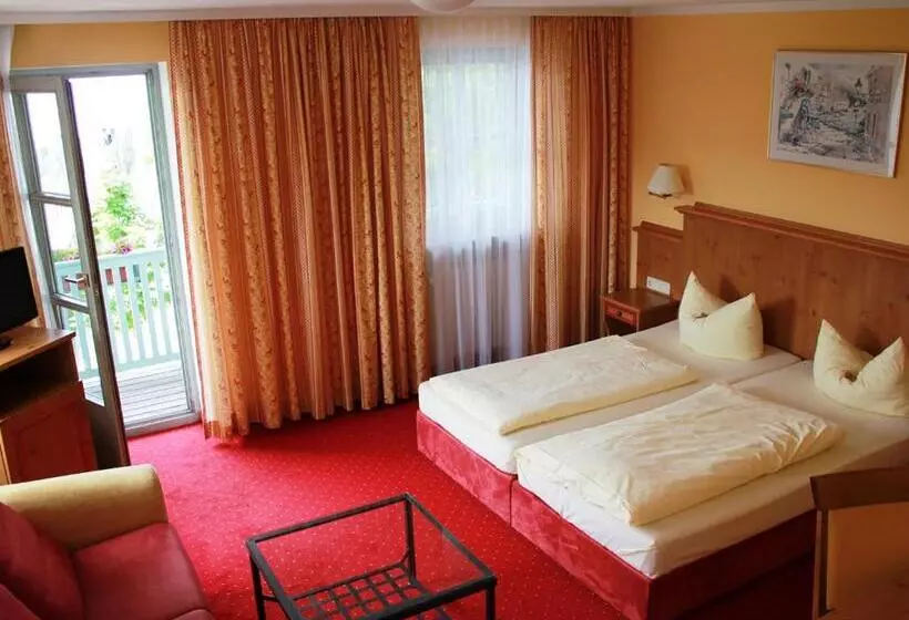 Standard Room Lake View, Seehof