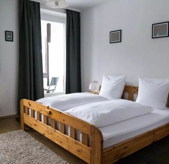 スタンダードルーム, B&b Steinasäge