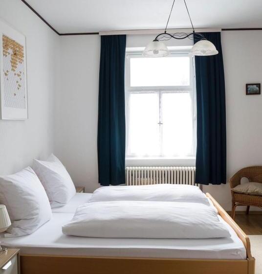 Номер Стандарт, B&b Steinasäge