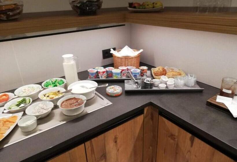 标准三人间, Gasthof Hotel Harth