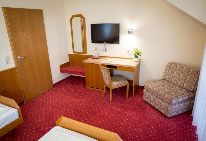 스탠다드 트리플 룸, Gasthof Hotel Harth