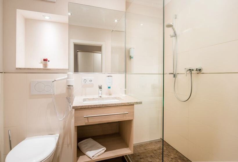 Четырехместный Номер Стандарт, Gasthof Huber