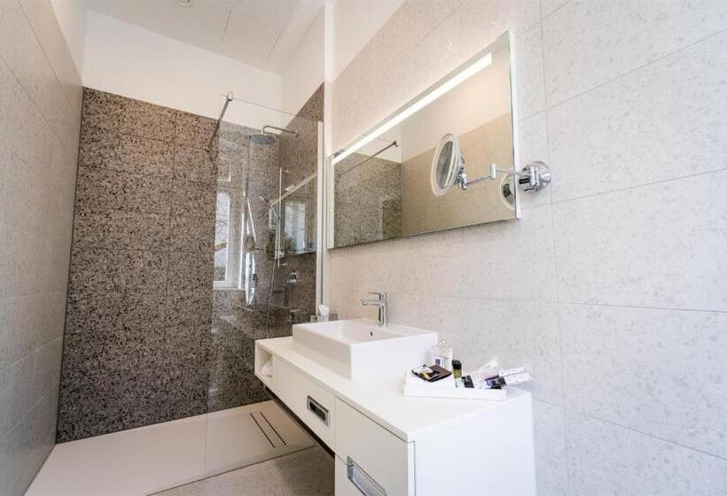 Люкс, Schlosshotel Bad Neustadt