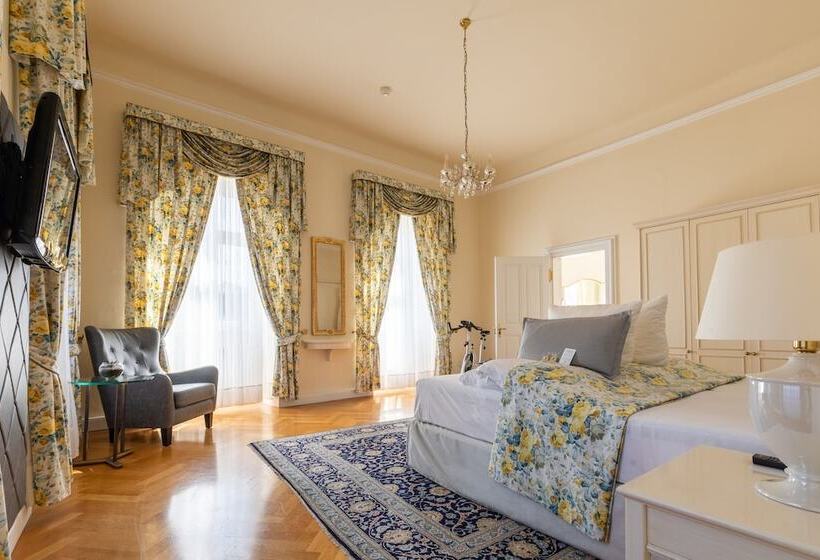 Люкс, Schlosshotel Bad Neustadt