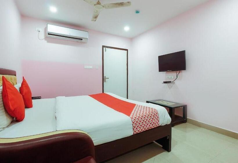 اتاق استاندارد, Diamond Park By Oyo Rooms