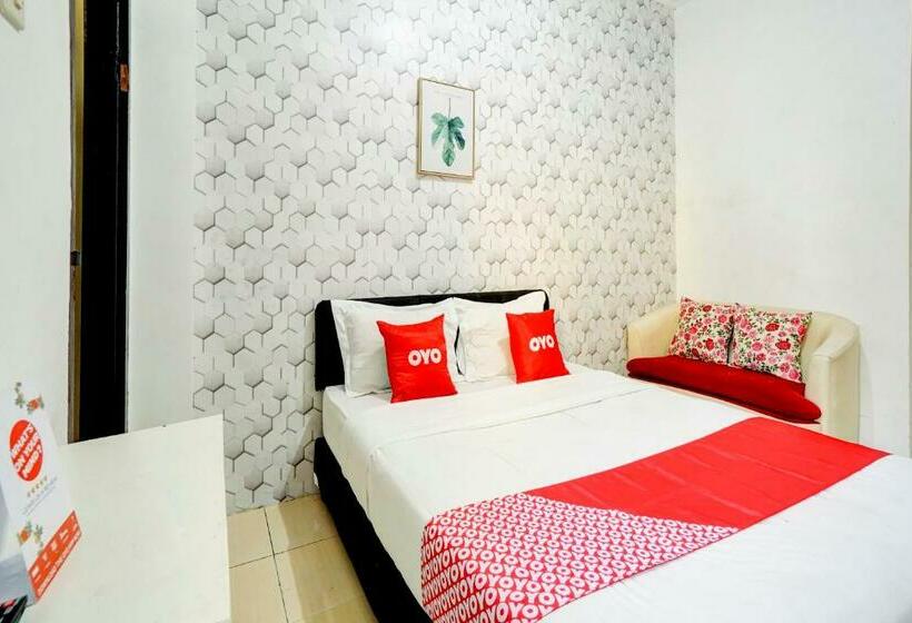 标准间, Reddoorz Near Plaza Araya Malang