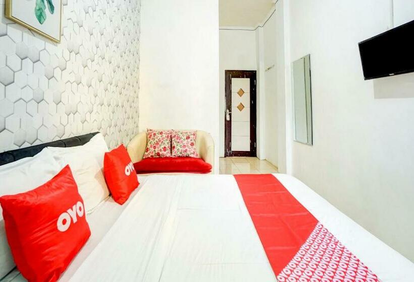 标准间, Reddoorz Near Plaza Araya Malang