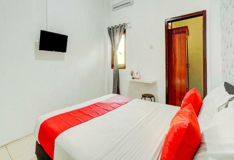 标准间, Reddoorz Near Plaza Araya Malang