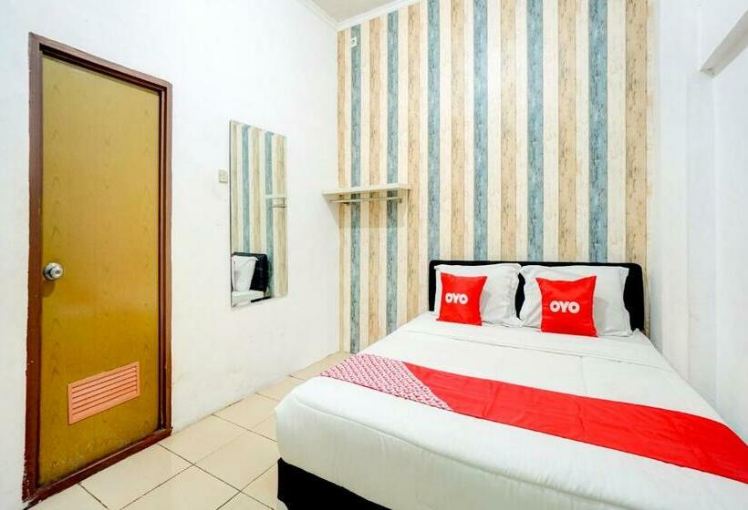 Номер Стандарт, Reddoorz Near Plaza Araya Malang