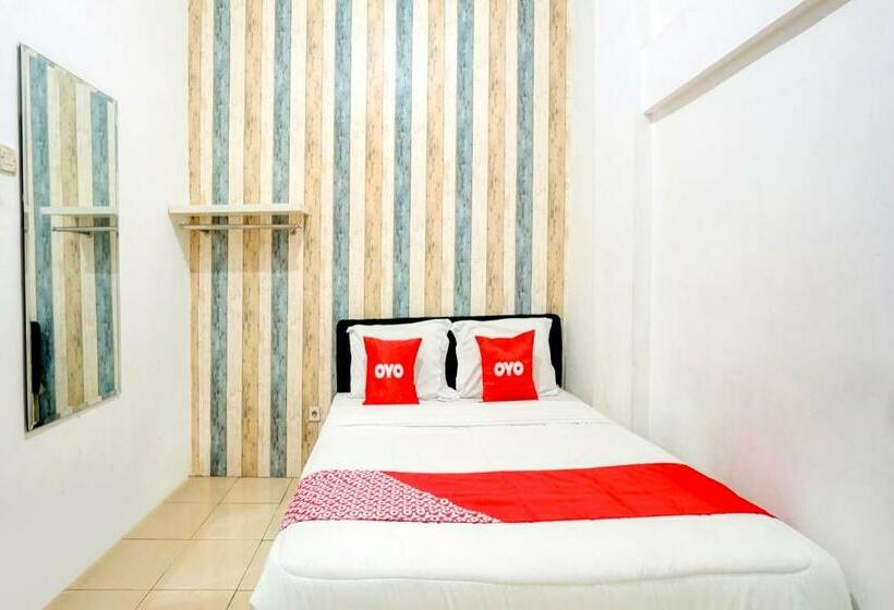 标准间, Reddoorz Near Plaza Araya Malang