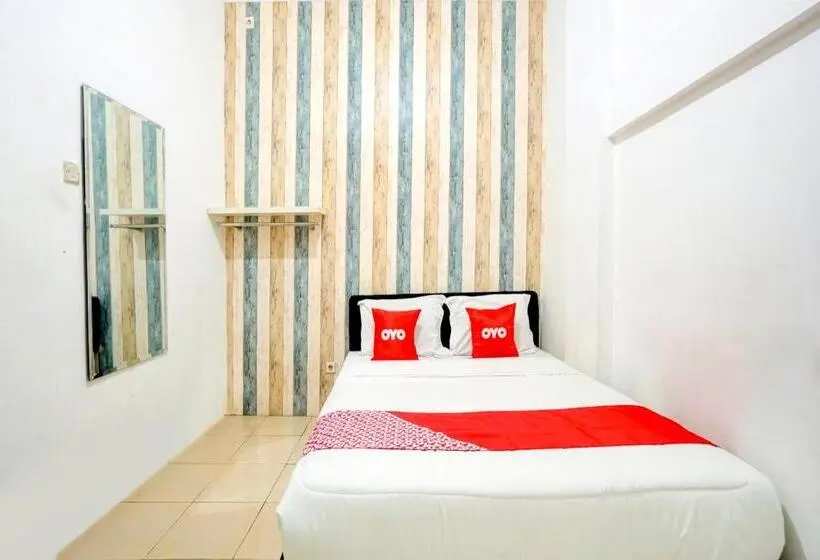 スタンダードルーム, Reddoorz Near Plaza Araya Malang
